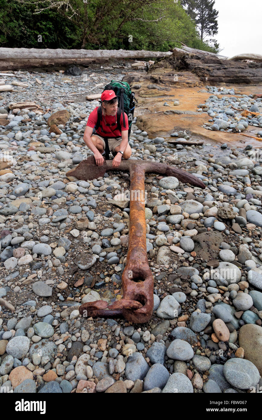 BRITISH COLUMBIA - alte Anker gefunden am Strand von Trestle Creek entlang der Route von Vancouver Island an der West Coast Trail. Stockfoto