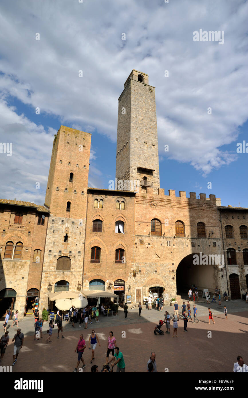 Palazzo del Podestà, Piazza del Duomo, San Gimignano, Toskana, Italien