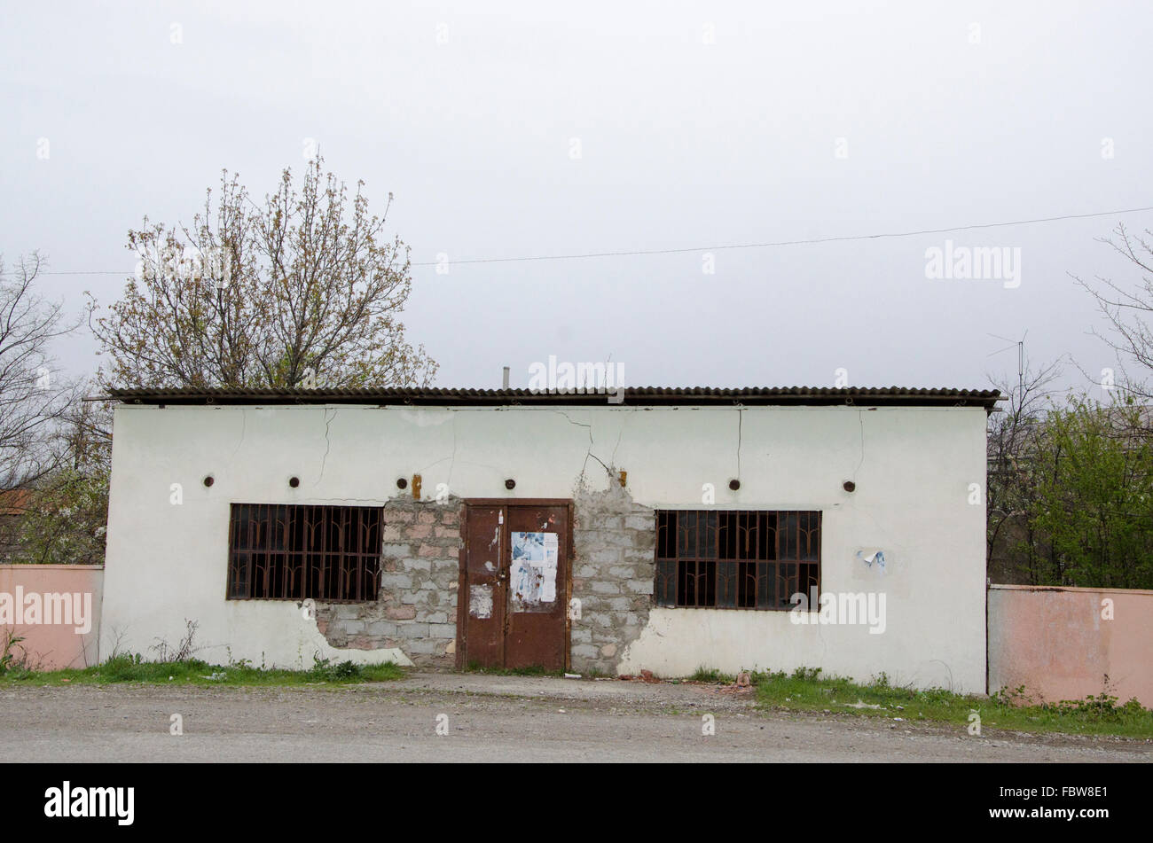 Verlassene Gebäude. Georgien. Russland-Georgien-Krieg. Stockfoto
