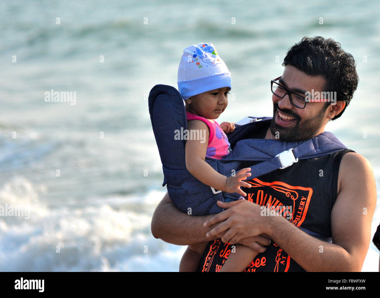 Ein Mann mit baby Stockfoto