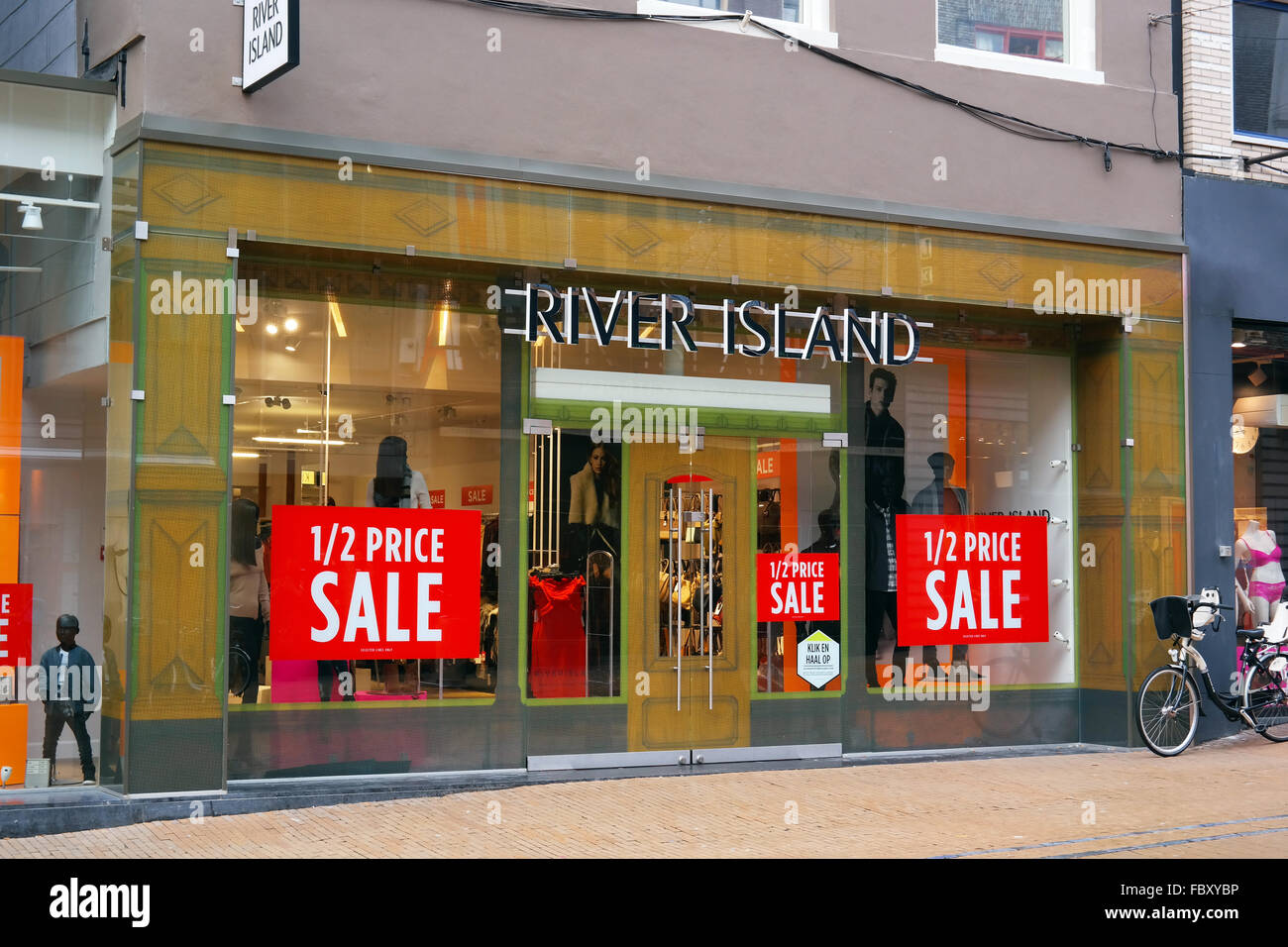 Verkauf in der Flussinsel-Fashion-store Stockfoto