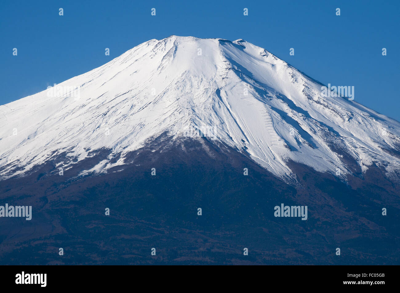 Mt. Fuji zugemacht Seewassers Yamasaki, Yamanaka Stadt Yamanashi, Japan