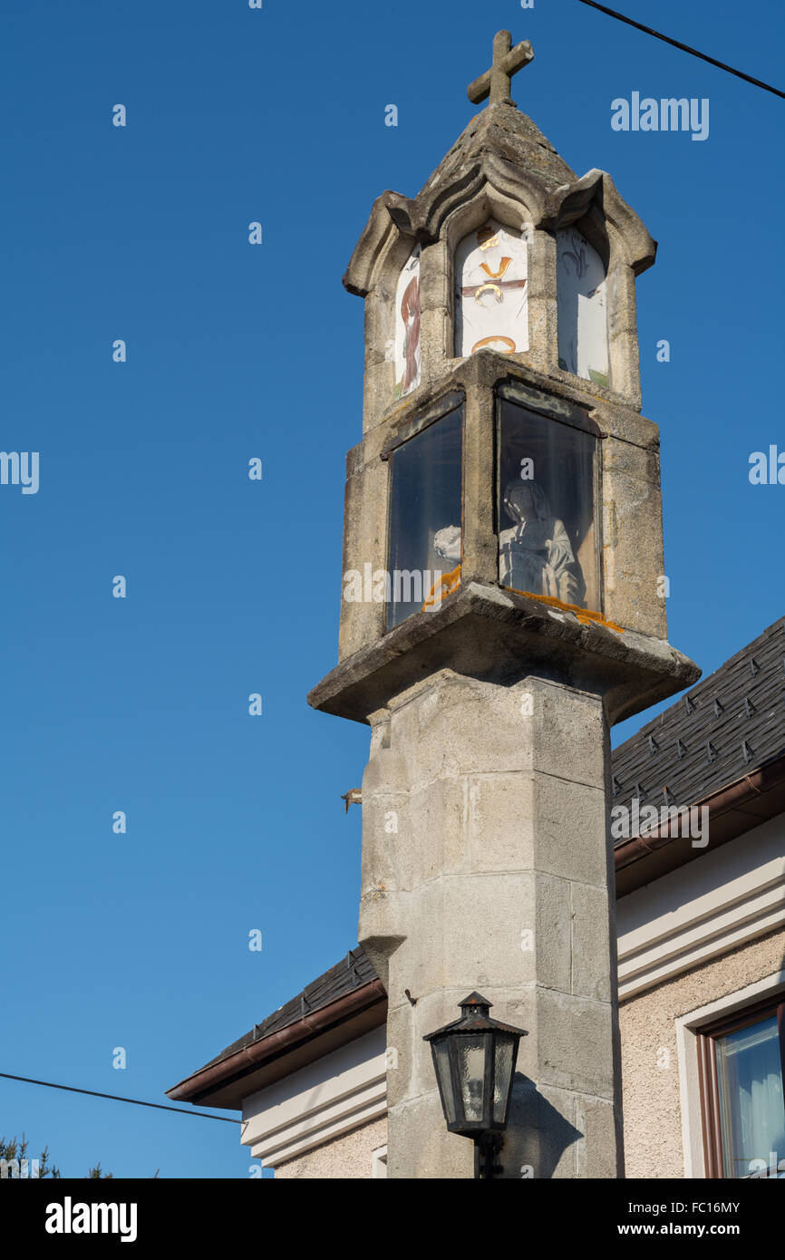 Stock Bild - kleine religiöse monument Stockfoto