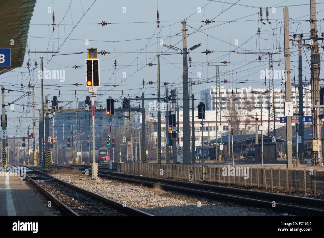 Linie-Gewirr am Bahnhof Stockfoto