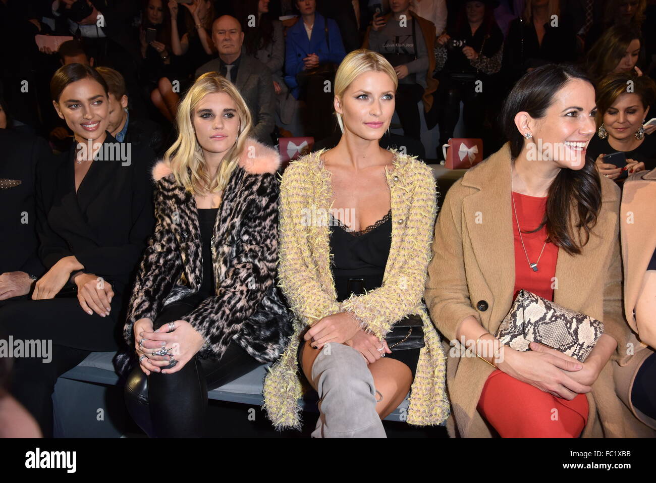 Berlin, Deutschland. 19. Januar 2016. Irina Shark Tigerlily Taylor Lena Gercke Bettina Zimmermann /Sitting /Mercedes Benz Fashionweek 2016/MARC CAIN /in Berlin/19.01.2016 MBFW Berlin/Bild Allianz Credit: Dpa picture-Alliance/Alamy Live News Stockfoto