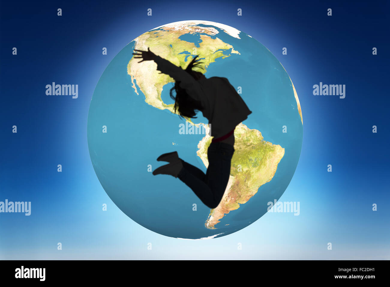 Zusammengesetztes Bild der fröhliche junge Frau springen Stockfoto