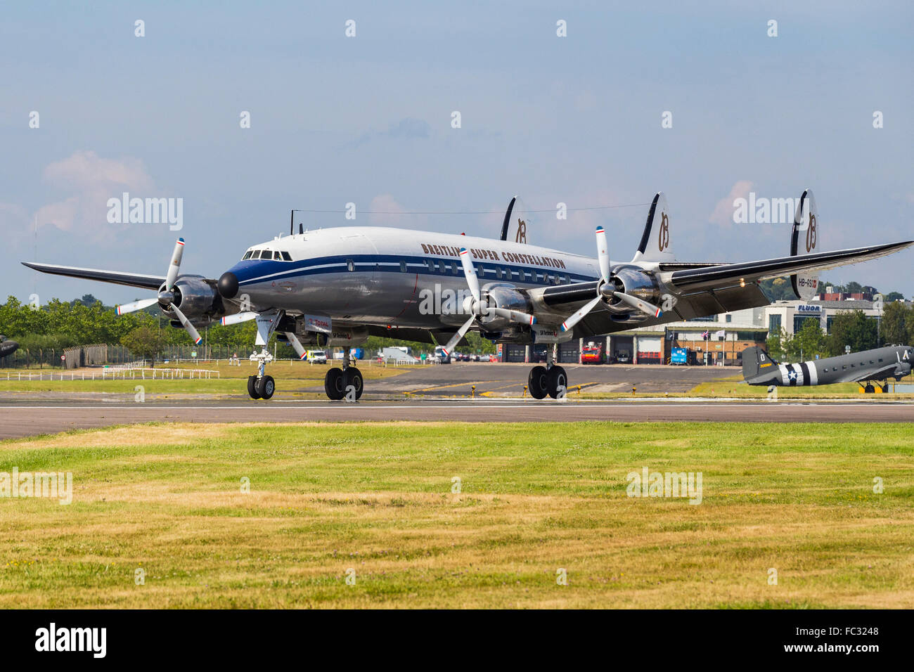Super Constellation, Farnborough International Airshow, Farnborough Airport, Rushmoor, Hampshire, England Stockfoto