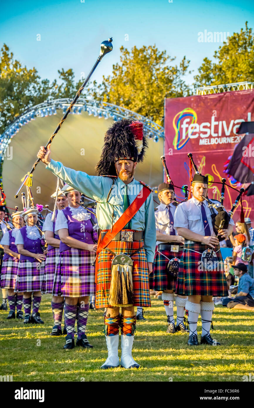 Schottische Pipe Band am Festival Melbourne, Australien Stockfoto
