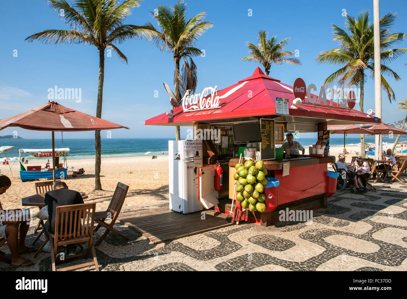 Rio De Janeiro, Ipanema-Strand, Kiosk, Promenade, Essen, Brasilien Stockfoto