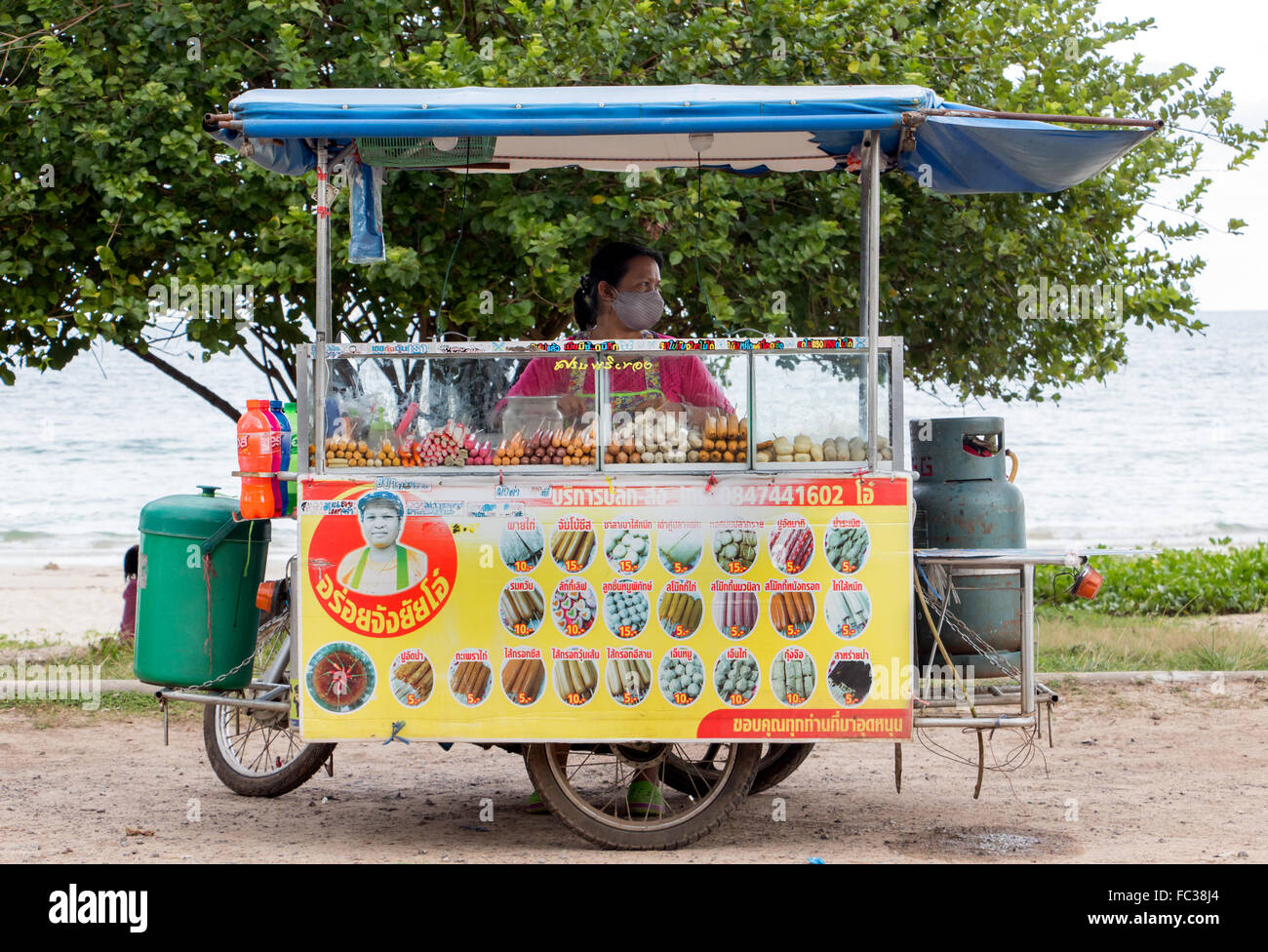 Handy-Shop mit Wurst an der Küste Stockfoto