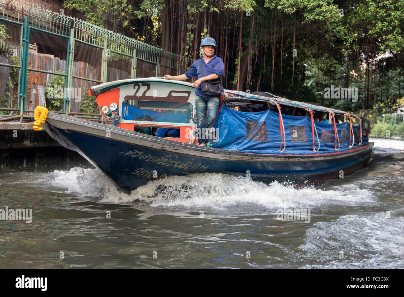 ÖPNV-Boot auf den Kanälen, Bangkok Stockfoto
