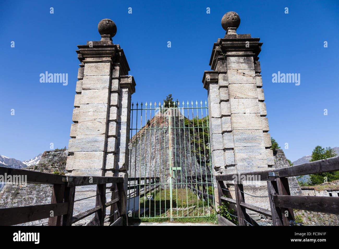 Verlassenen Festung Fenestrelle Stockfotografie Alamy