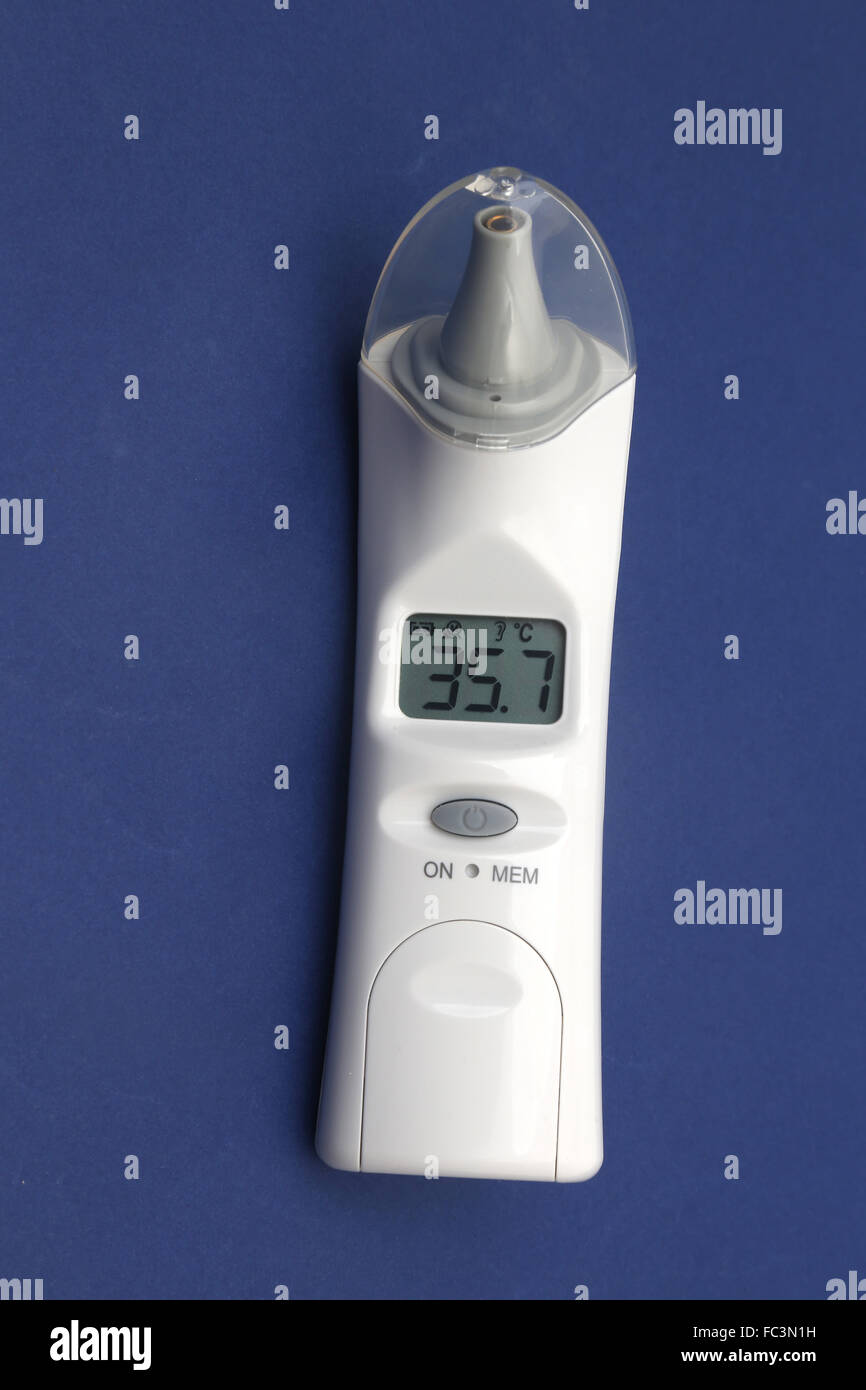 Digitale Infrarot-Ohr-Thermometer Stockfoto