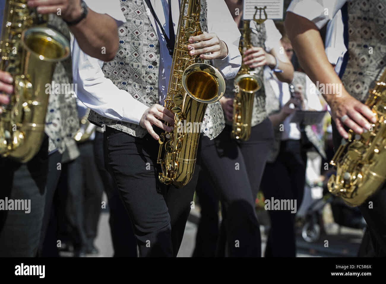 Saxophonist in einer Blaskapelle Stockfoto