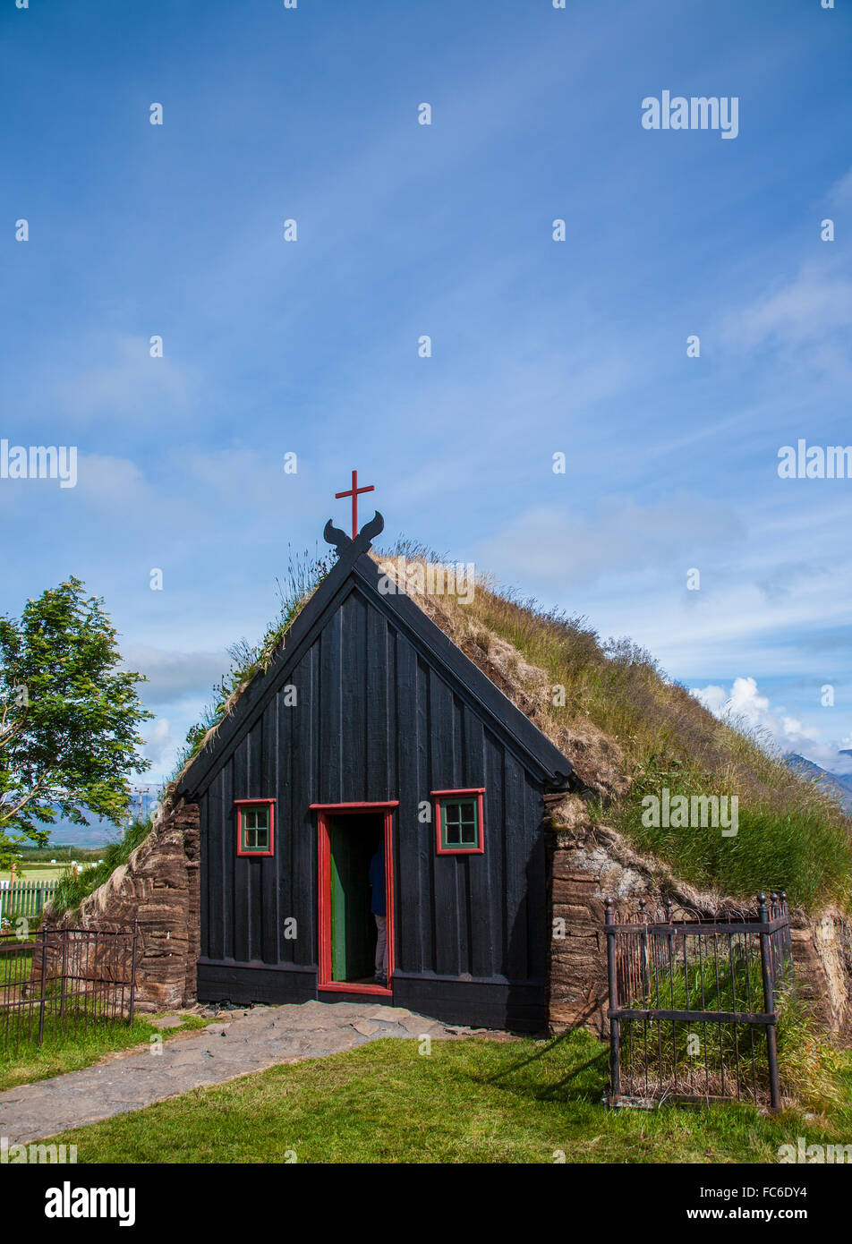 Nordic historischen Vidimyrarkirkja, Vidimyrar Kirche Museum mit einer Torf Dach, Csopak, Island, Europa, Sao Martinho do Porto, Skagafjardarsysla, Rasen Kirche Stockfoto