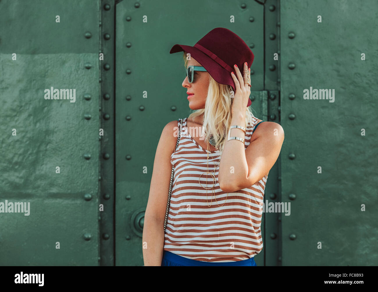 LAOYEFACAI Quietscheente Hochzeitspaar 2 Stück - Mit Hut & Sonnenbrille | Badezeug Auto Deko