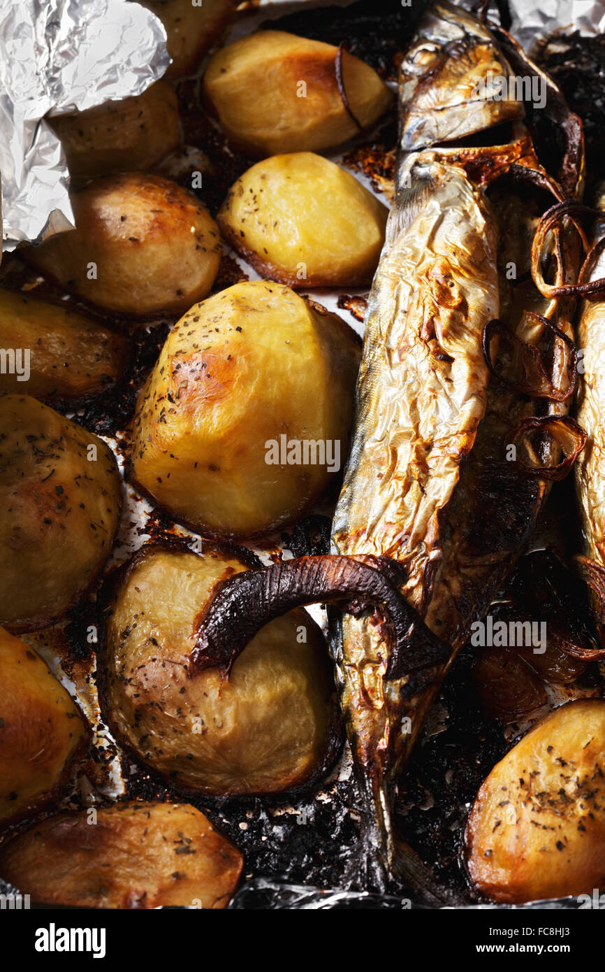 Kartoffeln und Fisch Stockfoto