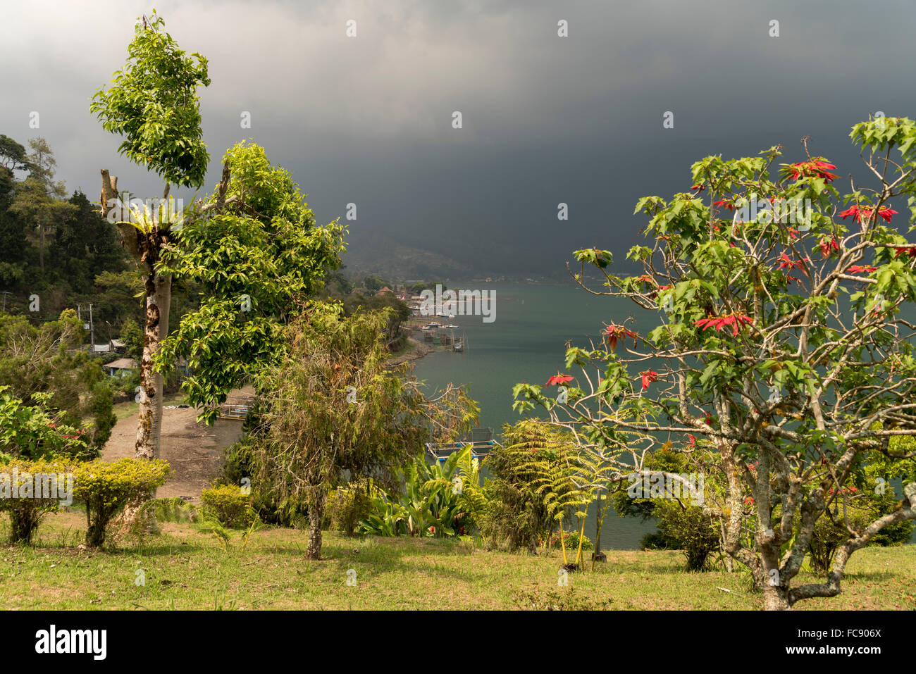 Lake Bratan, Bedugul, Bali, Indonesien Stockfoto