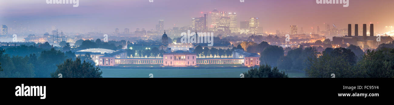 Greenwich Maritime Museum und Canary Wharf von Greenwich Observatorium, London, England, Vereinigtes Königreich, Europa Stockfoto