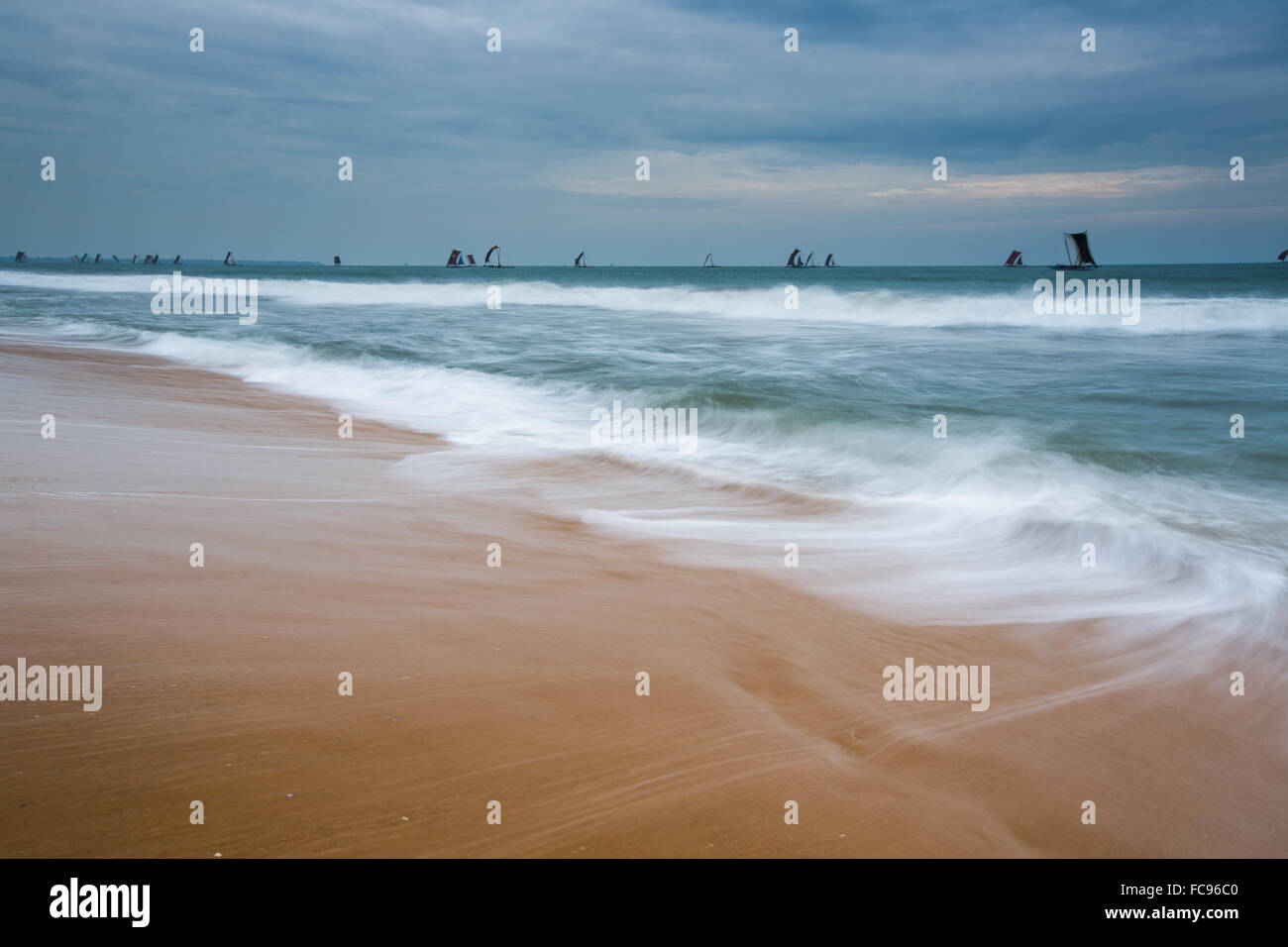 Boote, die Rückkehr zum Hafen, Negombo, Sri Lanka, Asien Stockfoto