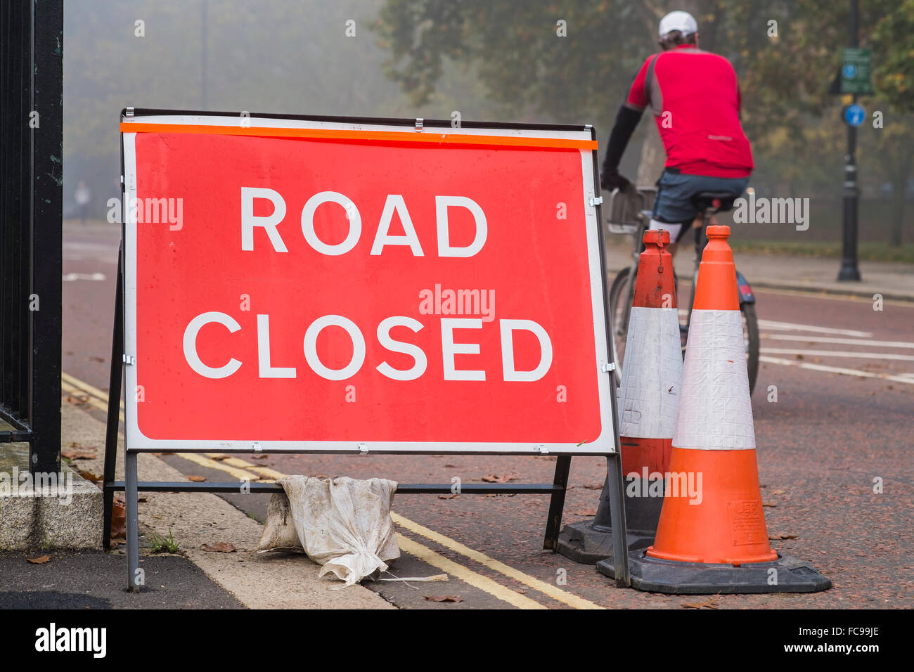 Straße gesperrt, Zeichen, Hyde Park, London, England, U.K Stockfoto