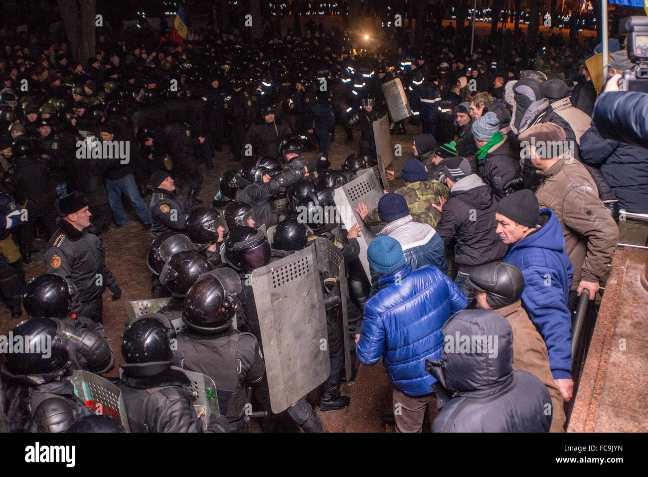 In Chisinau Demonstranten Pause im Parlament Gebäude am 20. Januar 2016 protestieren sie Auseinandersetzung Filip Premierminister. Stockfoto