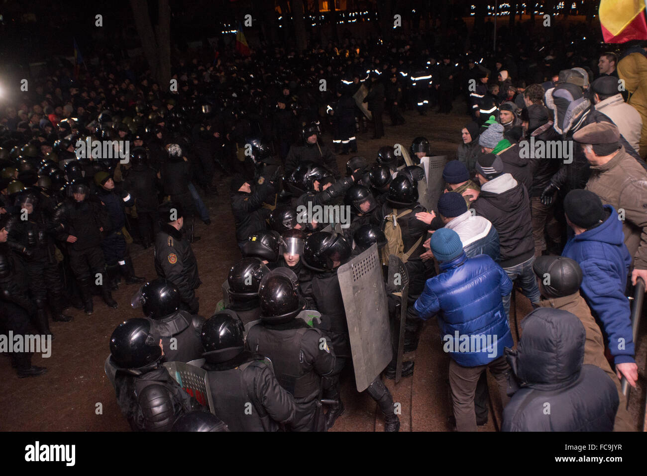 In Chisinau Demonstranten Pause im Parlament Gebäude am 20. Januar 2016 protestieren sie Auseinandersetzung Filip Premierminister. Stockfoto