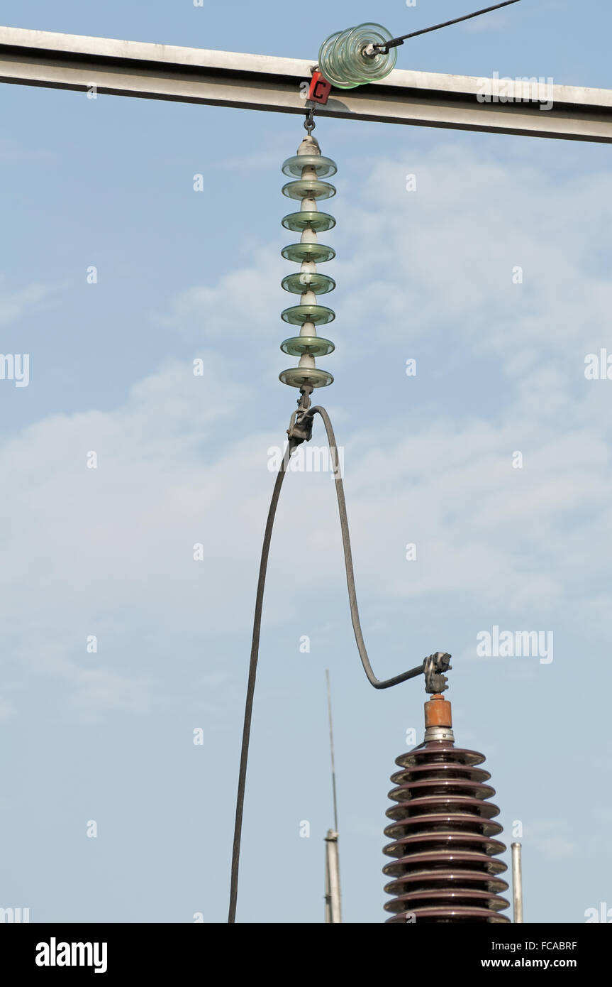 Hochspannungs-Draht Stockfoto