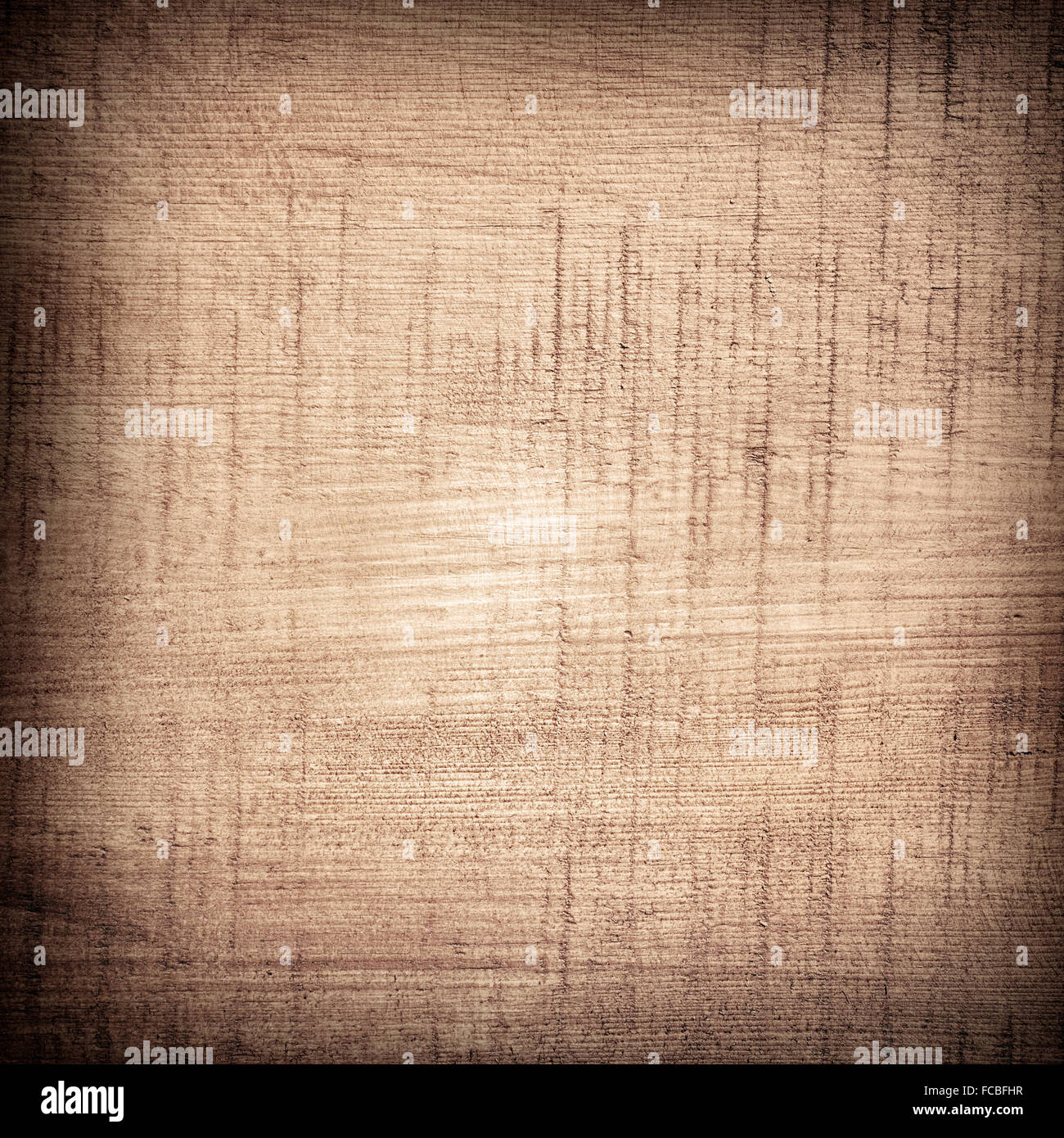 Dunkelbraun zerkratzt Holzbrett. Holzstruktur Stockfoto