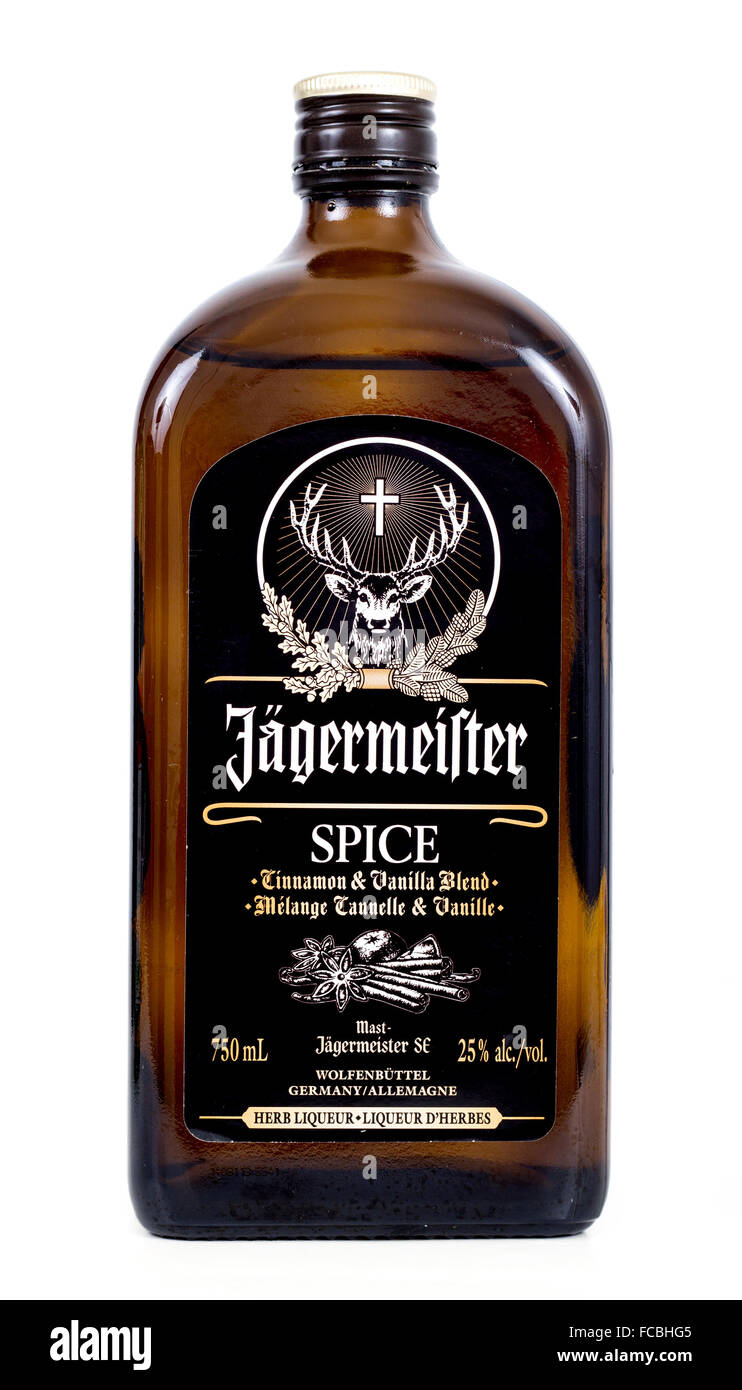 Sorel-Tracy, Kanada-21. Januar 2016: Glasflasche Jägermeister Würze dunklen Schnaps. Jägermeister ist ein deutscher Digestif gemacht w Stockfoto
