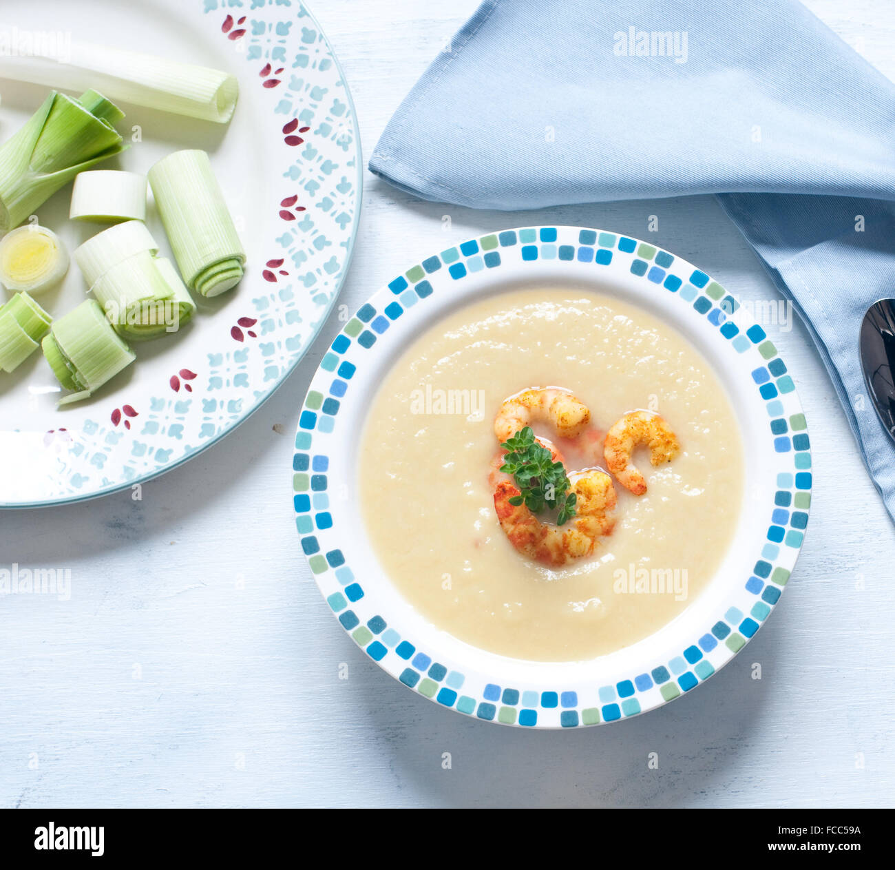 Lauchcremesuppe mit garnelencurry -Fotos und -Bildmaterial in hoher ...