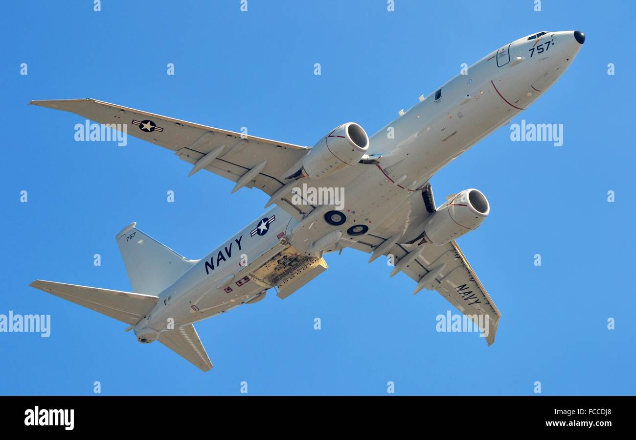 Ein Marine P-8 Poseidon Anti-u-Boot Flugzeug, basierend auf der Boeing 737-Zelle. Stockfoto