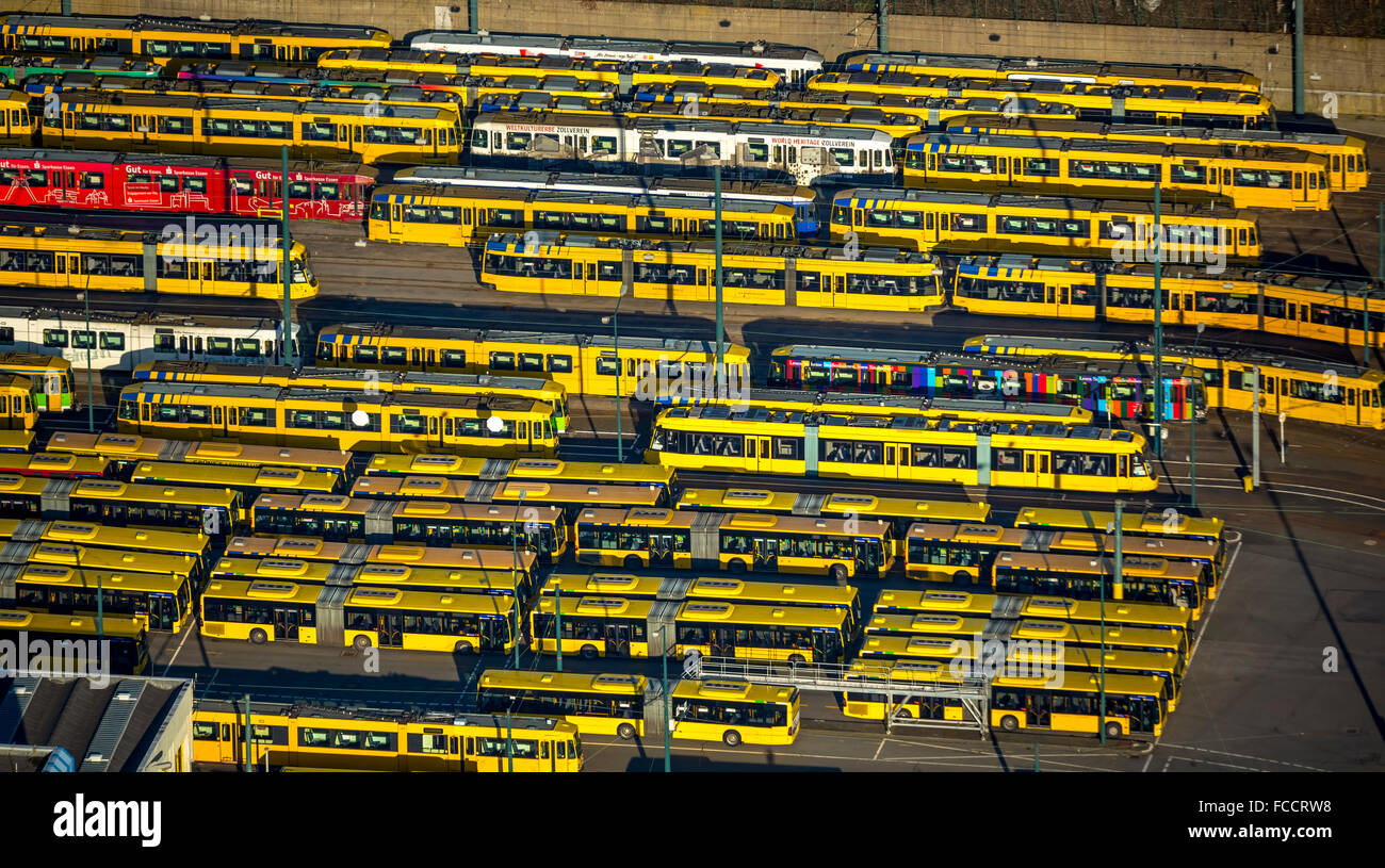 Luftaufnahme, EVAG, Depot mit stehende Straßenbahnen, Straßenbahndepot