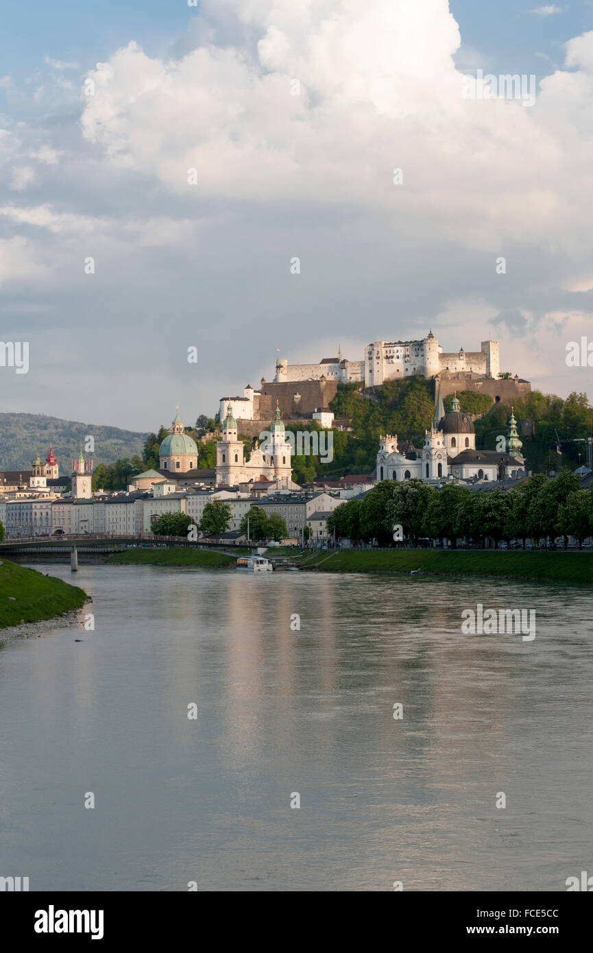 Festung Hohensalzburg, das historische Zentrum der Stadt Salzburg, ein UNESCO-Weltkulturerbe, Österreich Stockfoto