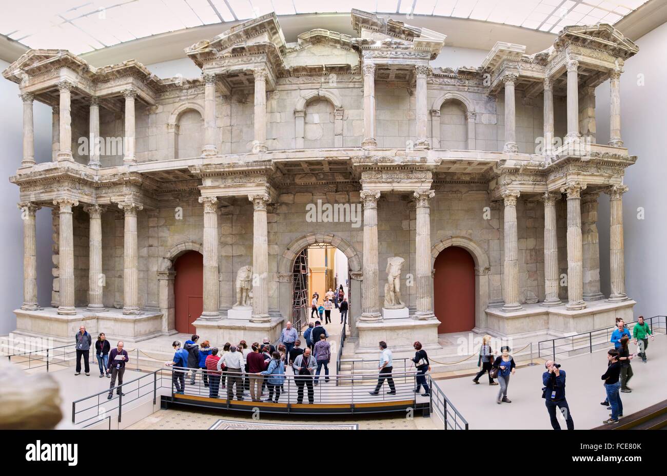 Rekonstruktion der das Markttor von Milet, Pergamon Museum, Berlin, Deutschland. Stockfoto