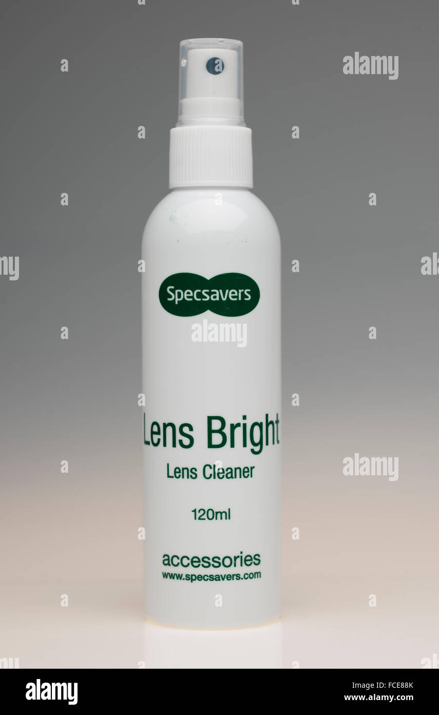 Dose Spray Objektiv Reiniger von Specsavers Zubehör Stockfoto