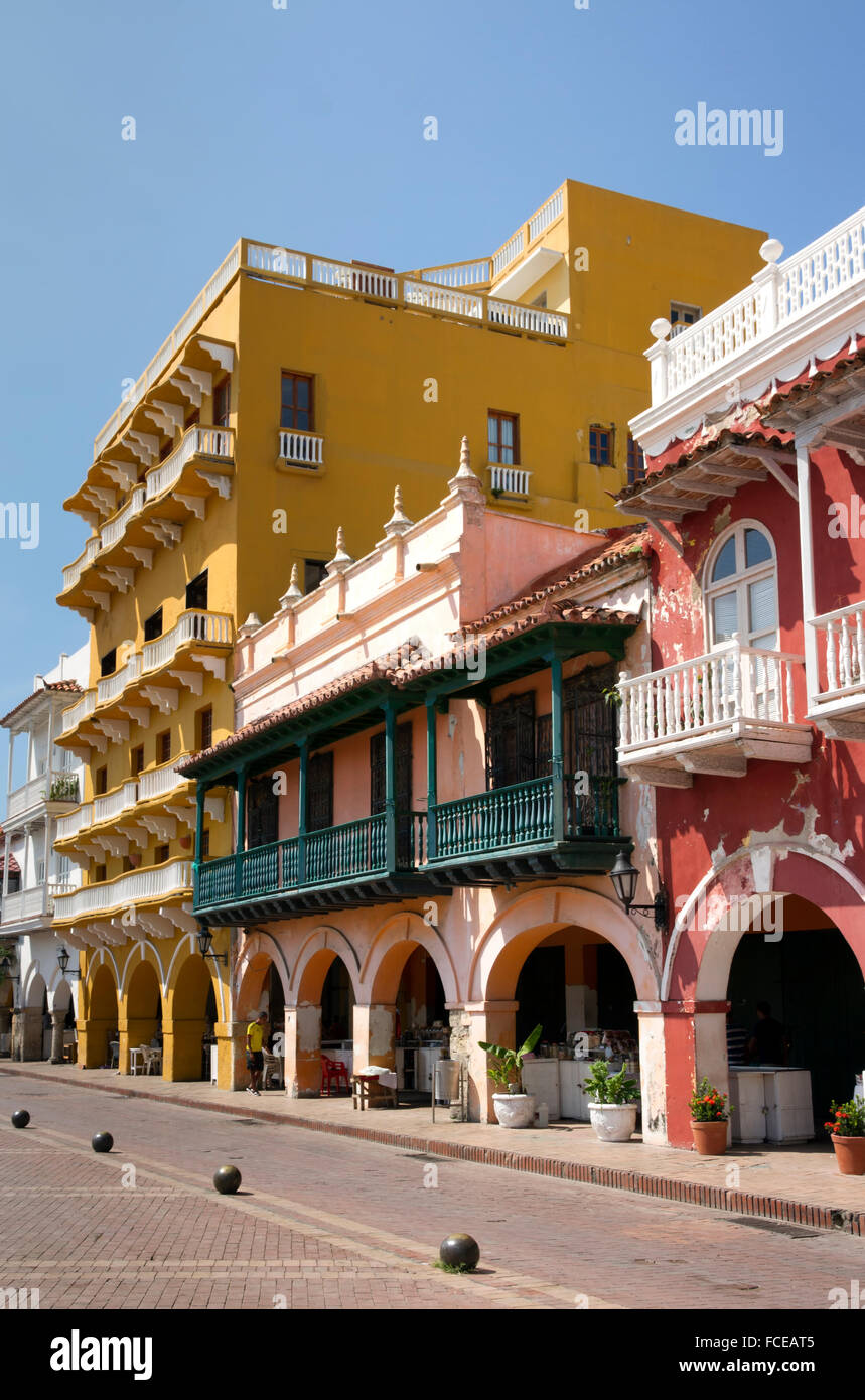 Typischer Kolonialarchitektur in zentralen kolumbianischen Straße Stockfoto