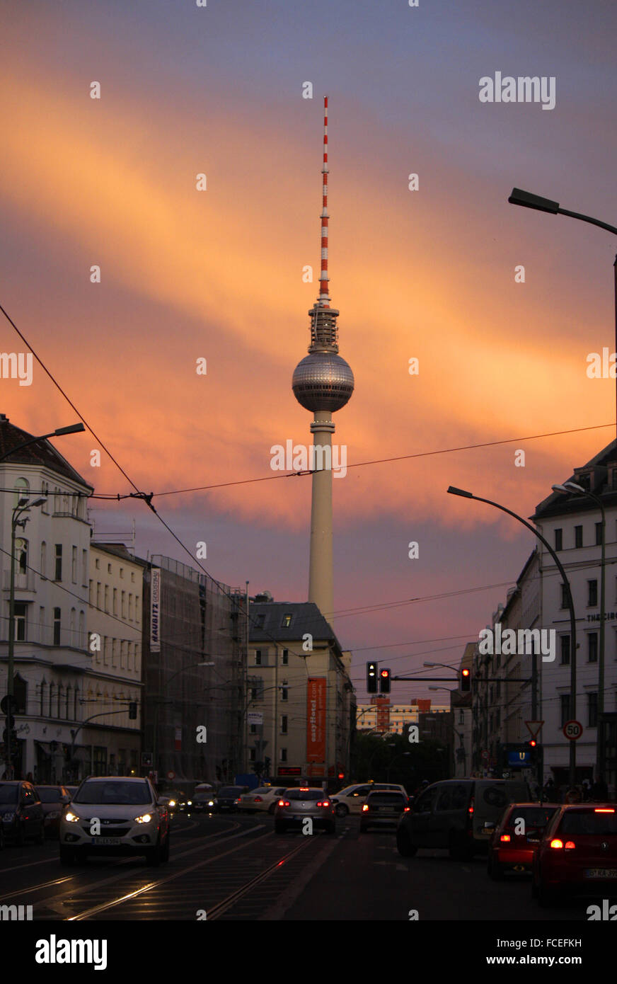 Fernsehturm, Brunnenstraße, Berlin-Mitte. Stockfoto