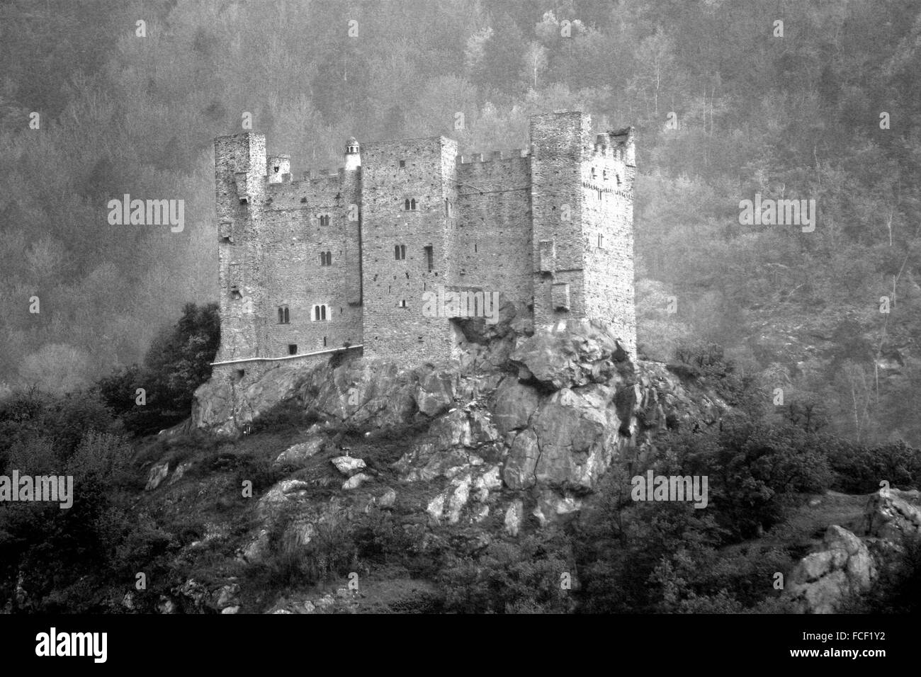Burg, Italien, Italienisch, böse, Ritter, Berg, stoisch, König, Prinzessin, Königin, Prinz, dunkel, Zeit Stockfoto