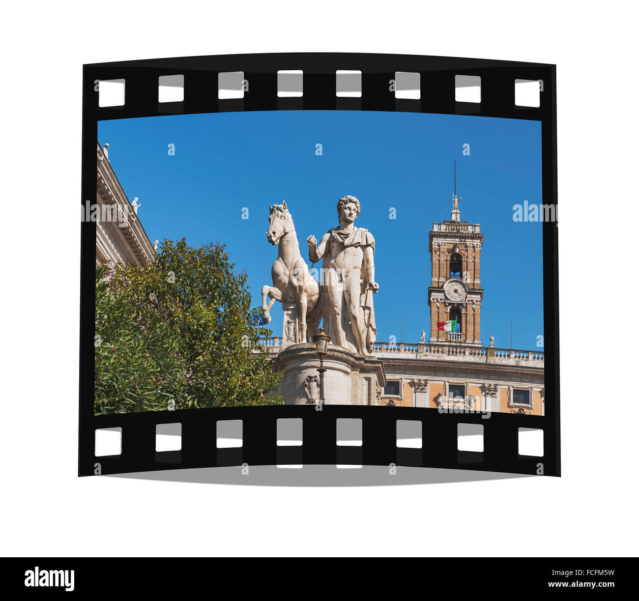 Statue von Castor/Pollux am Piazza del Campidoglio. Im Hintergrund ist die Senatorial Palace, Rom, Latium, Italien, Europa Stockfoto