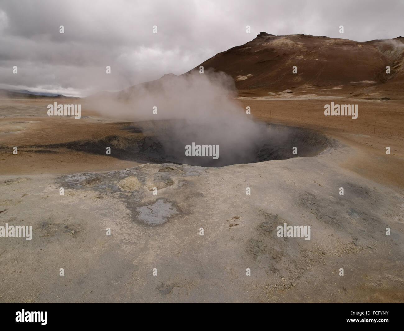 Schlamm-Pot und geothermische Aktivität bei Namaskard, Myvatn, Island. Stockfoto