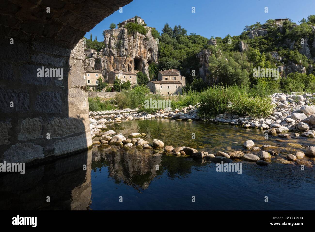 NATURSCHUTZGEBIET DER SCHLUCHTEN DER ARDÈCHE, ARDÈCHE (07), RHONE-ALPES, FRANKREICH Stockfoto