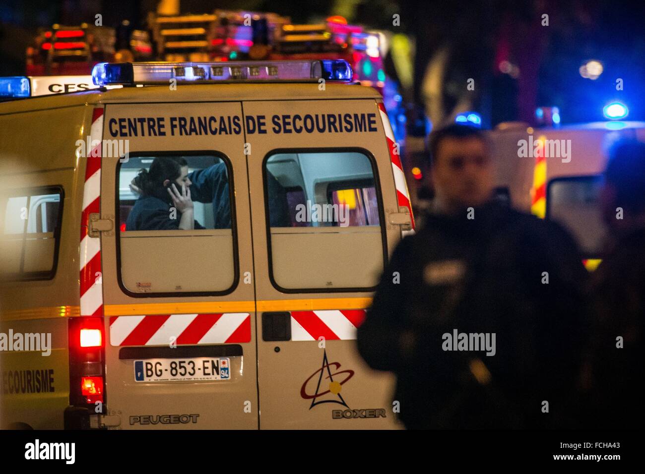 PARIS-TERRORANSCHLAG AUF DIE BATACLAN BEGANGEN DURCH MITGLIEDER DER ISIS, ISLAMISCHE STAAT, 11. ARRONDISSEMENT, PARIS (75), ILE DE FRANCE, FRANKREICH Stockfoto