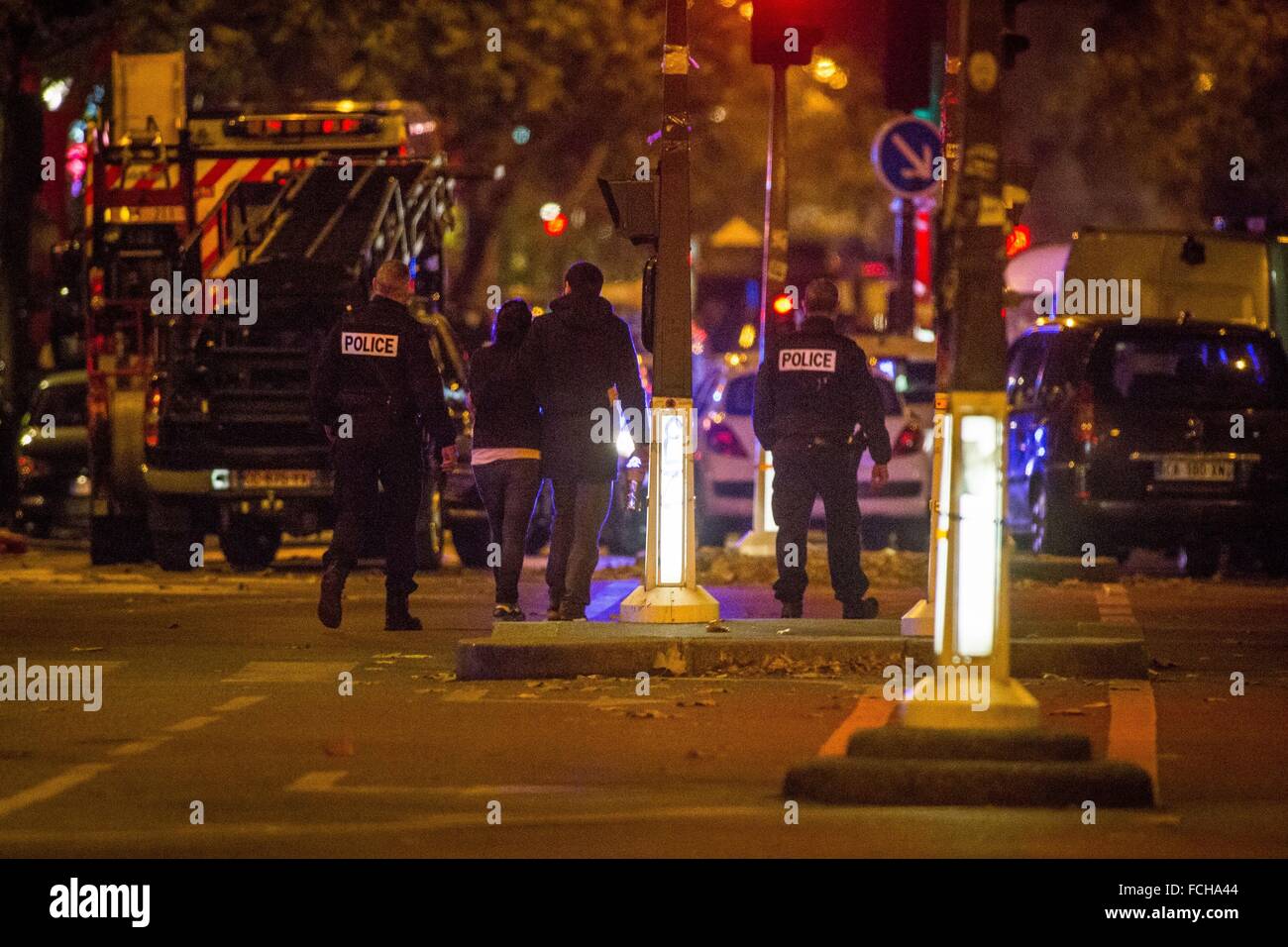PARIS-TERRORANSCHLAG AUF DIE BATACLAN BEGANGEN DURCH MITGLIEDER DER ISIS, ISLAMISCHE STAAT, 11. ARRONDISSEMENT, PARIS (75), ILE DE FRANCE, FRANKREICH Stockfoto