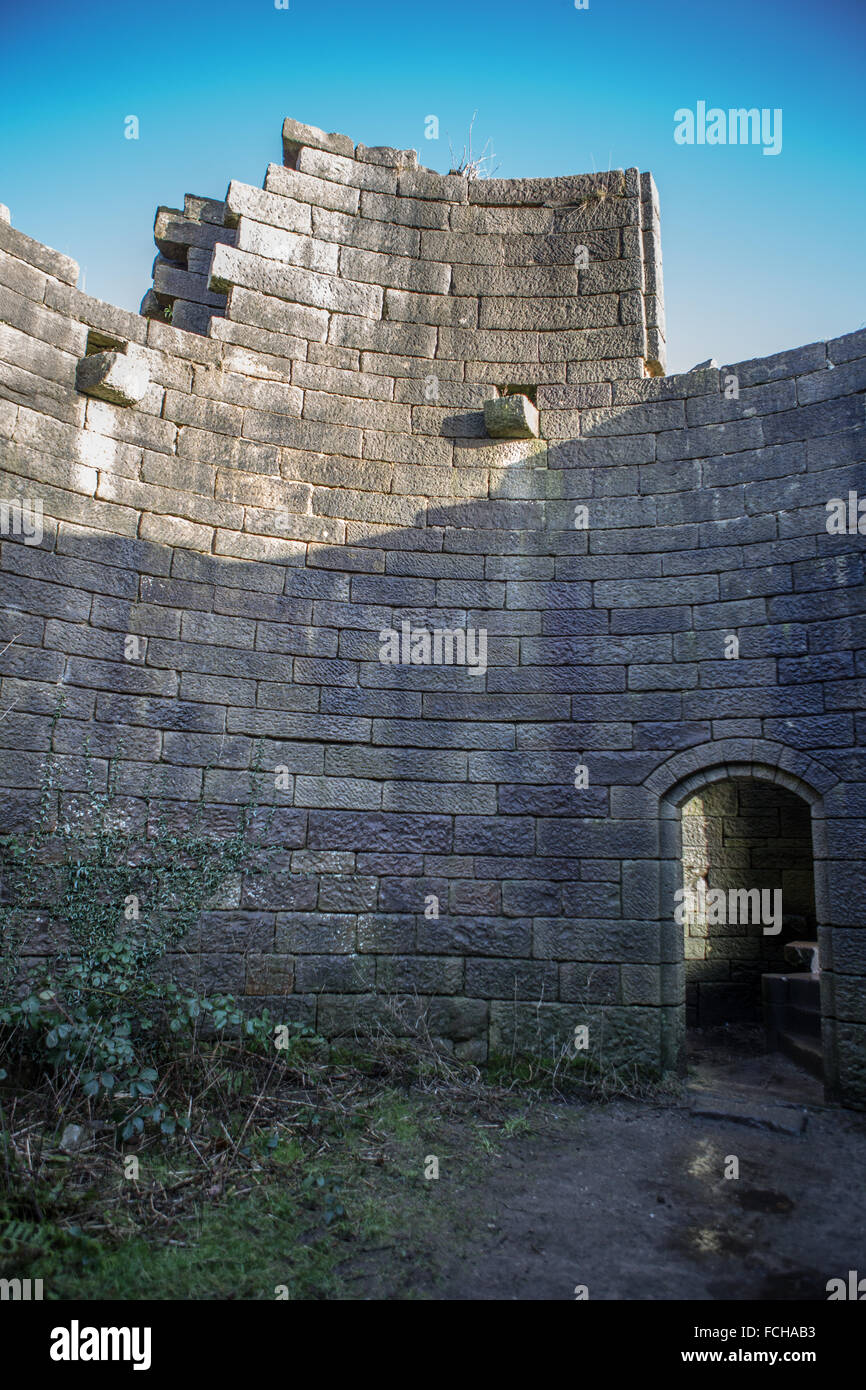 Rivington Burg, eine verkleinerte Kopie des Liverpool Burg, Teil des Nachlasses Rivington, in der Nähe von Bolton, Lancashire. Stockfoto