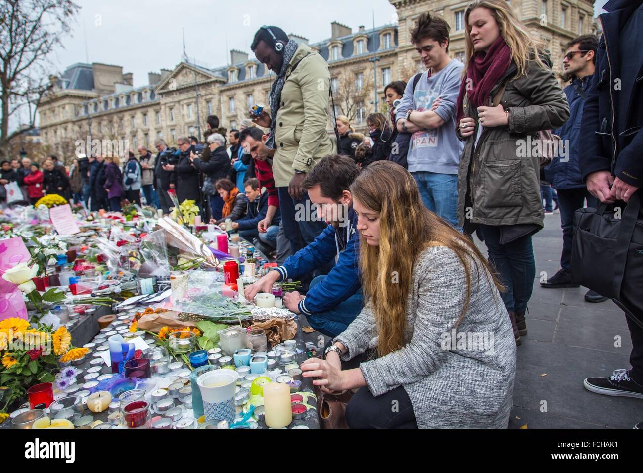 TERRORANSCHLÄGE IN PARIS VERÜBT MITGLIEDER DER ISIS, ISLAMISCHE STAAT, 11. ARRONDISSEMENT, PARIS (75), ILE DE FRANCE, FRANKREICH Stockfoto