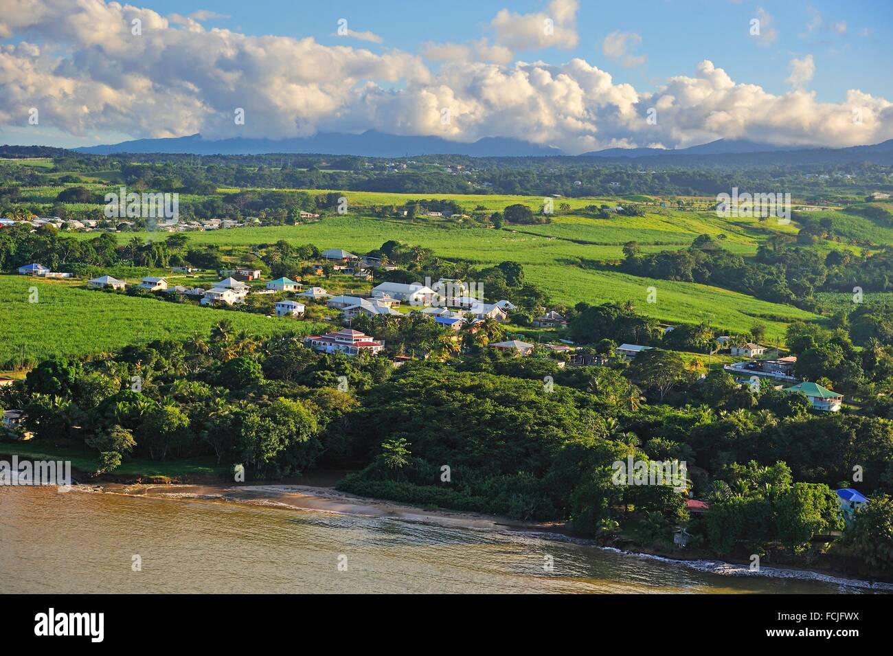 Luftaufnahme der Küste zwischen Plessis-Nogent und Sainte-Rose, Grand Sackgasse Marin, Sainte-Rose, Basse-Terre, Guadeloupe, Stockfoto