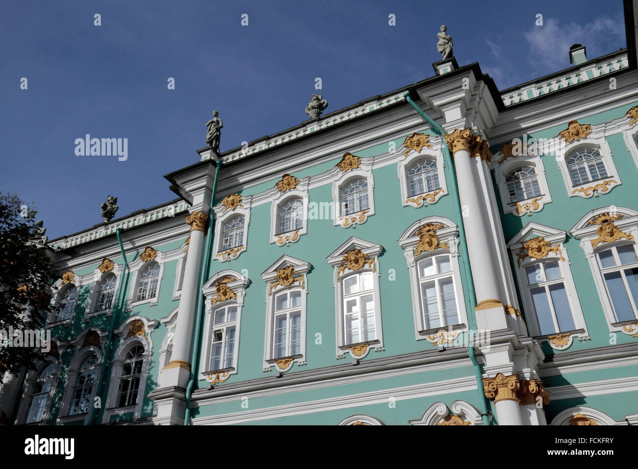 Der Winterpalast, beherbergt die Eremitage im Zentrum Saint Petersburg, Northwestern, Russland. Stockfoto