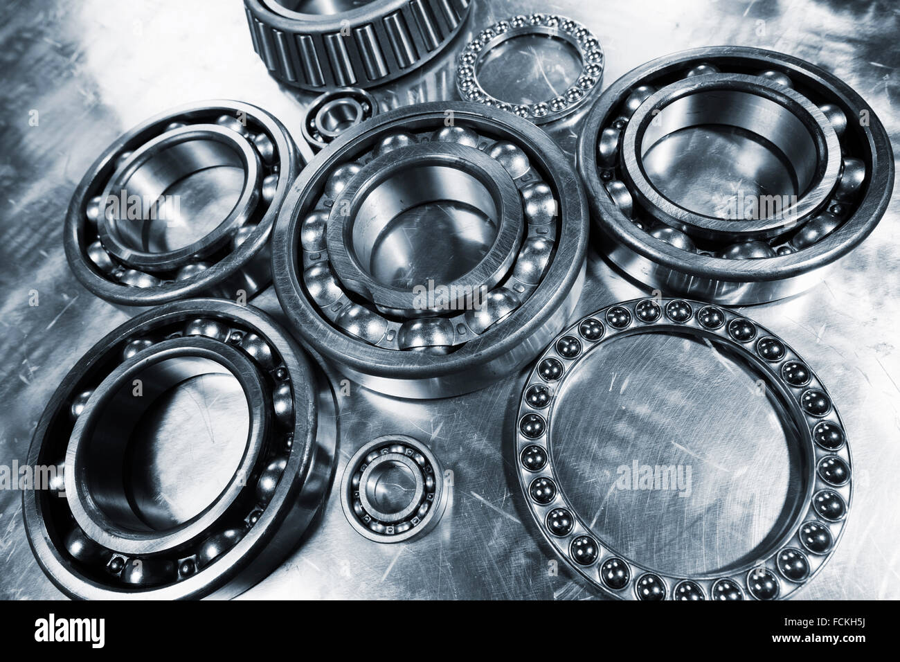 Zahnräder, Getriebe aus Titan und Stahl, Luft-und Raumfahrt Stockfotografie  - Alamy