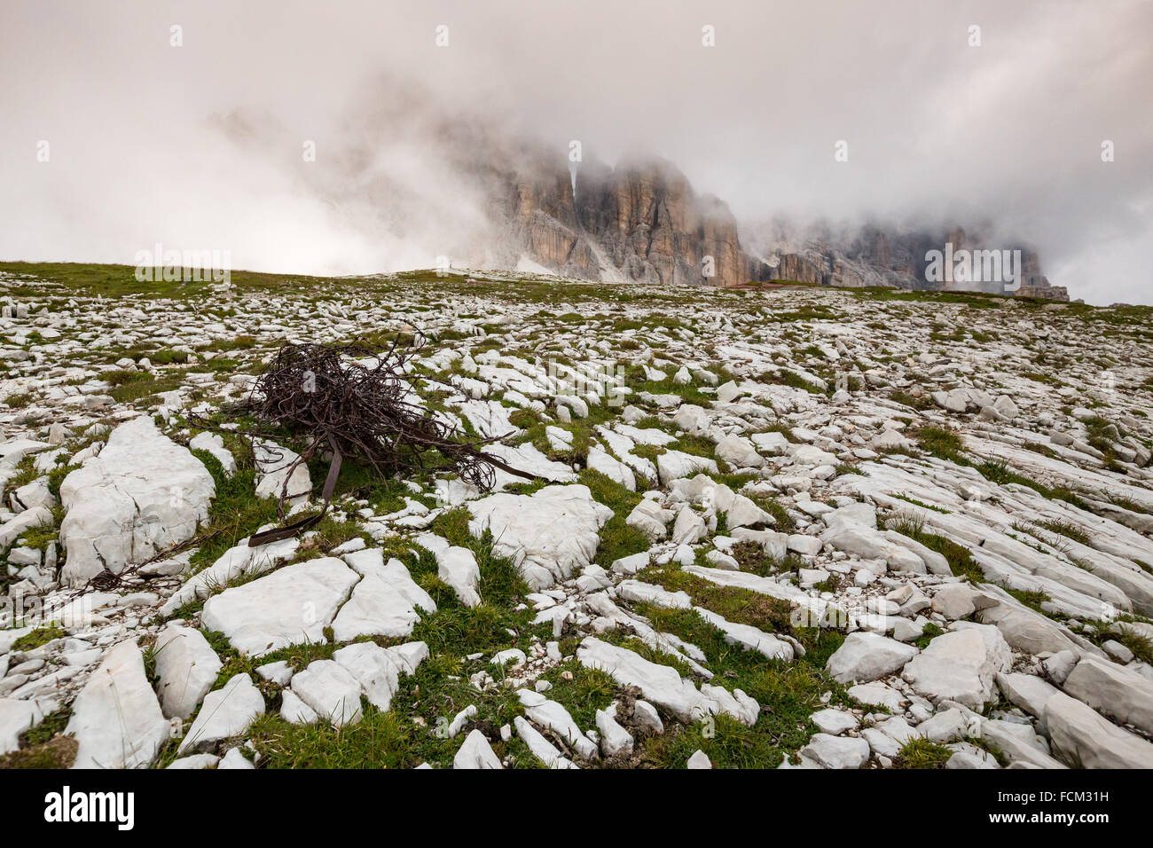 Schützengräben des ersten Weltkriegs. Die Dolomiten. Stockfoto